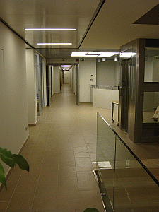 Corridoio dell'associazione milanese restaurato
