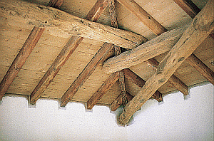 Travi di soffitto risanate e consolidate